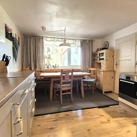 Almliesl Mais-590 Nyaraló Maishofen