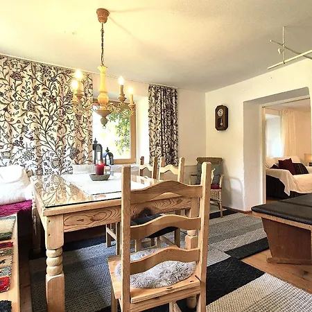 Almliesl Mais-590 Nyaraló